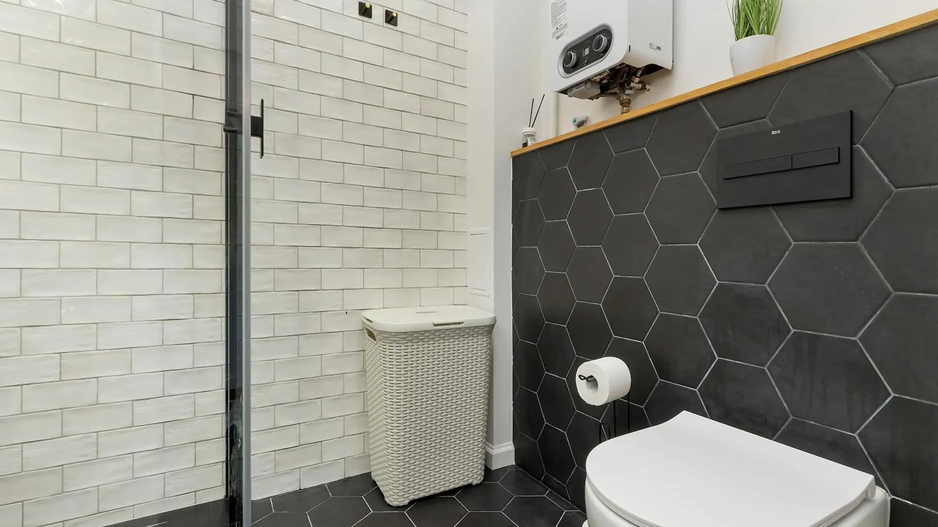 Modern Apartment Close To Oliwski Park By Noclegi Renters Danzica Polonia